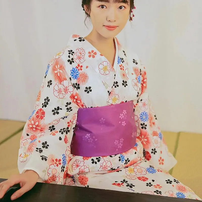 Kimono Japonais Femme Fleuri 'Reiko' - Image 5