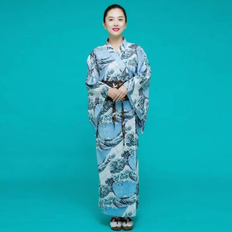 Kimono Japonais Femme 'Vague Kanagawa' - Image 4